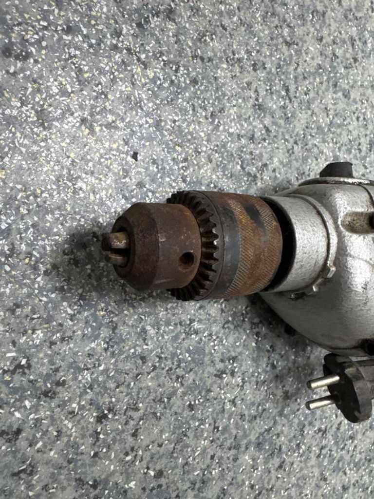 Дешево Ритм ДЭУ-1050 з ломбарду