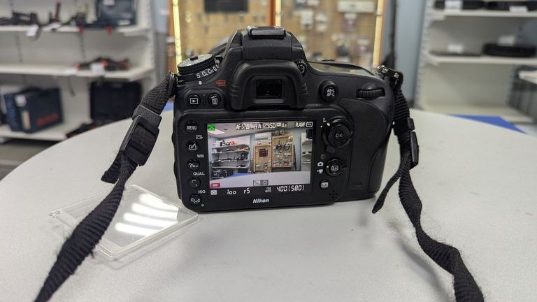 Дешиво Nikon d610 + tamron af sp 24-70mm f/2,8 di с ломбарда