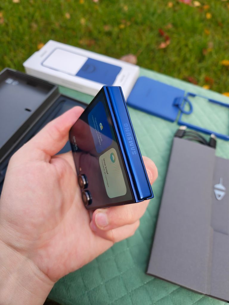 Дешево Samsung Galaxy Flip7 12/512GB Blue Shadow (SM-F766BDBH) з ломбарду