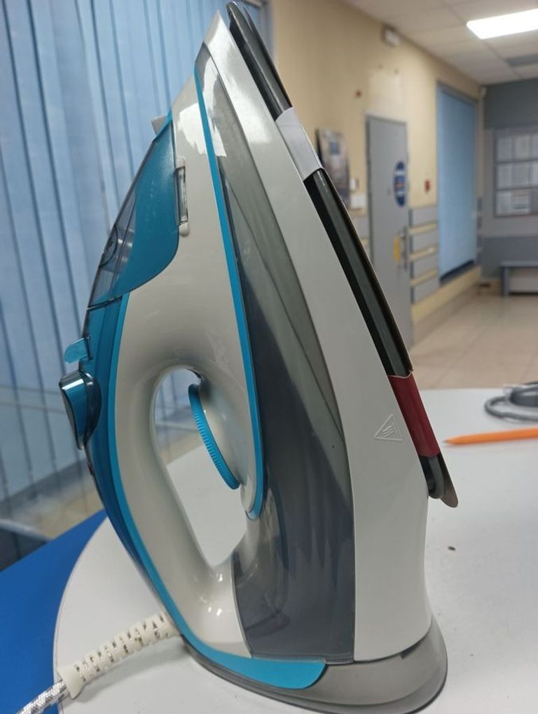 Дешиво Grunhelm ei9505c с ломбарда