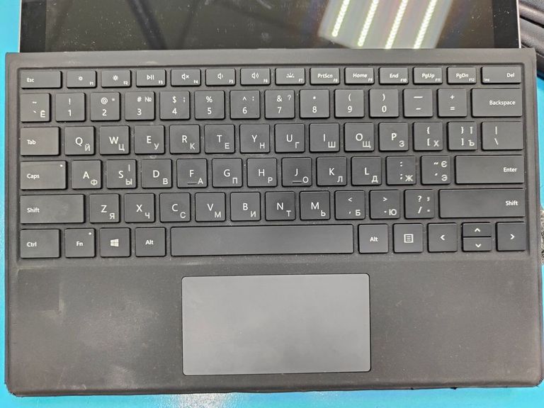 Дешево Microsoft surface pro 7+ intel core i5 wi-fi 8/128gb з ломбарду