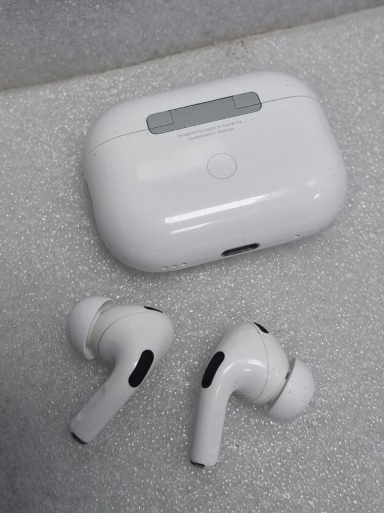 Распродажа Apple airpods pro 2nd generation with magsafe charging case usb-c, продавец Техноскарб