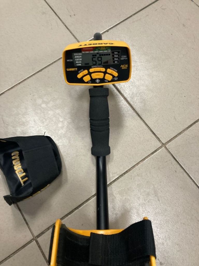 Дешиво Garrett Ace 300i с ломбарда