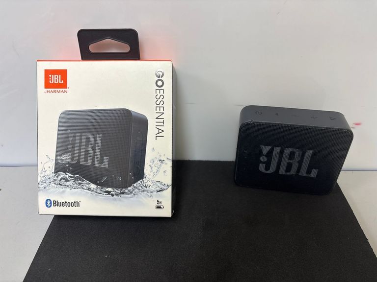 Купити Jbl go essential Б/У