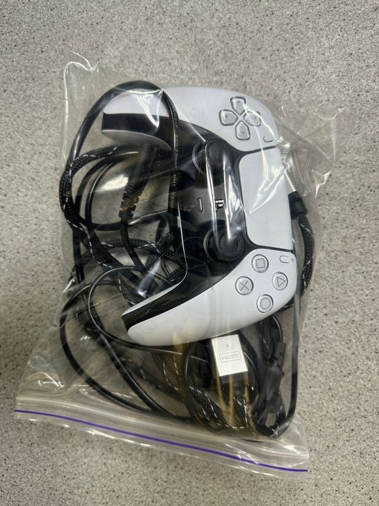 Дешиво Sony PlayStation 5 825GB с ломбарда