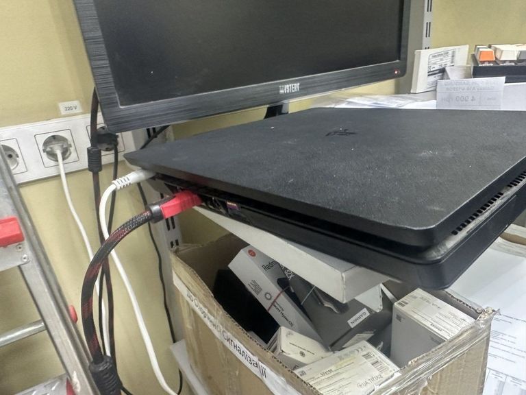 Дешево Sony playstation 4 500gb з ломбарду