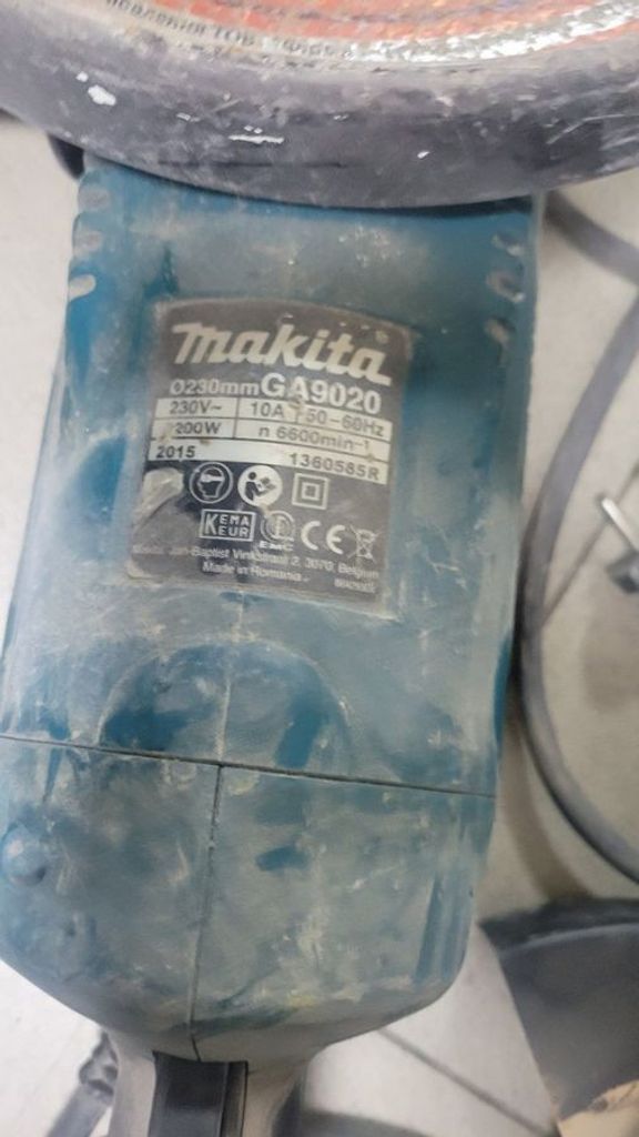 Оголошення Makita GA9020 Б/У