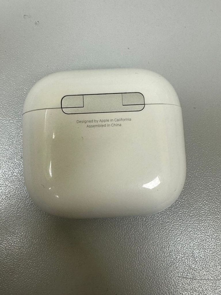 Дешиво Apple airpods 4 с ломбарда
