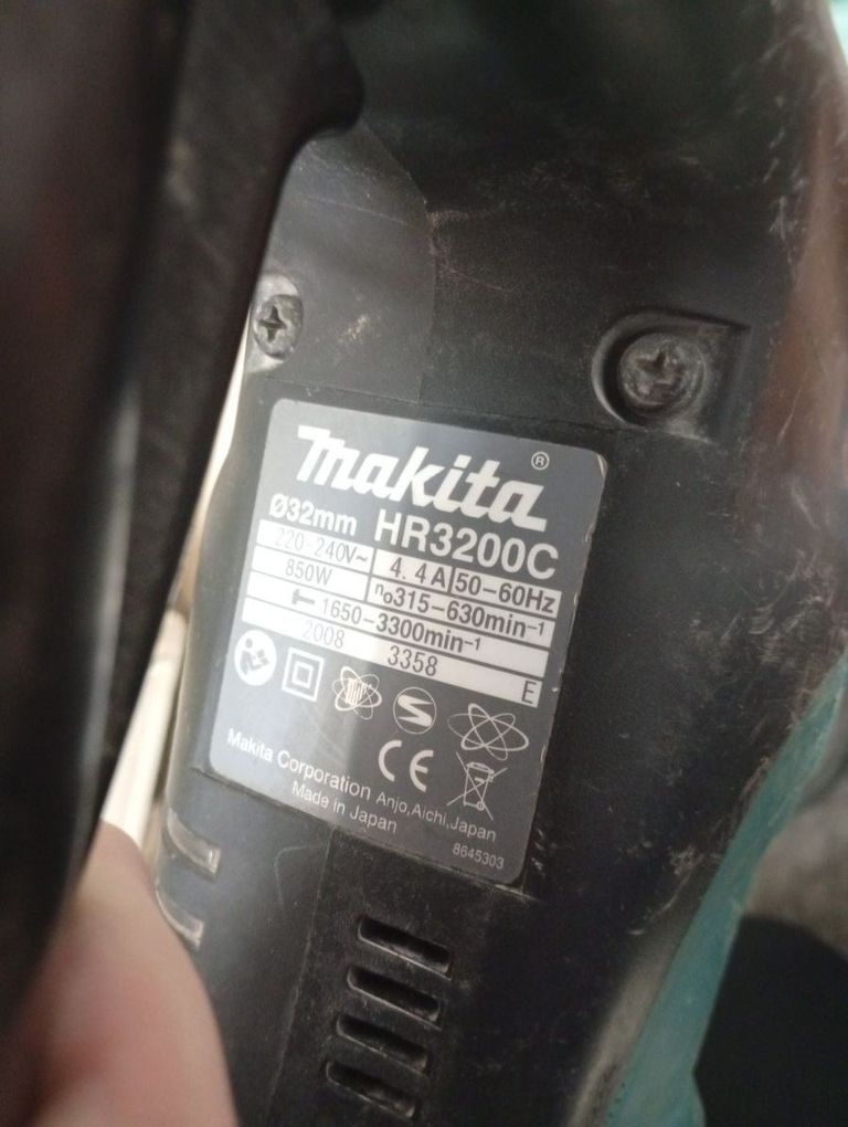 Оголошення Makita HR3200C Б/У