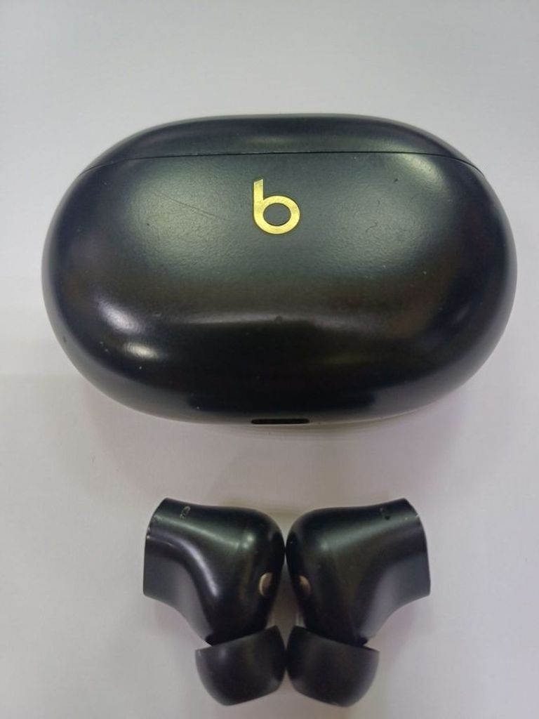 Оголошення Monster beats by dr. dre studio buds+ transparent Б/У