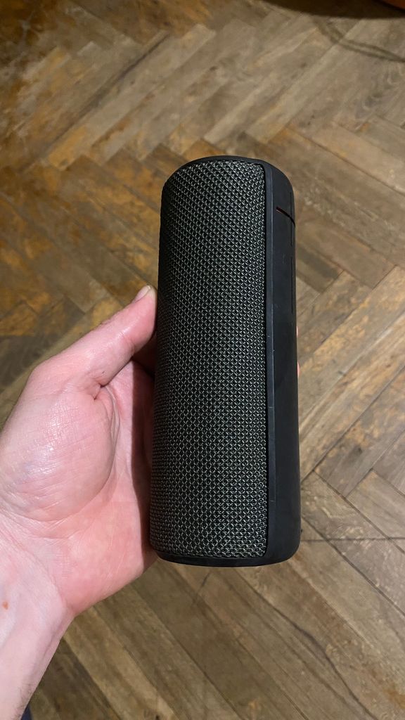 Дешево Logitech ue boom s-00122 з ломбарду