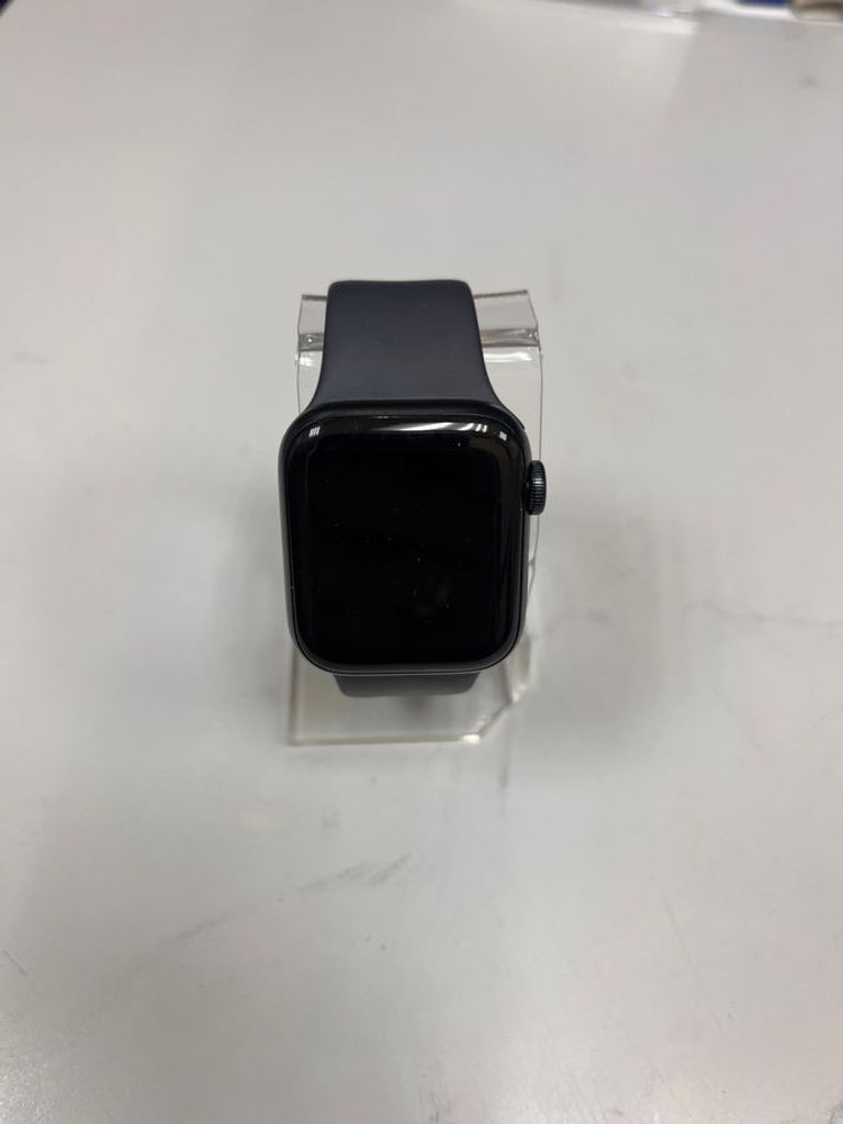 Купити Apple watch se 2 gps 40mm aluminium case Б/У