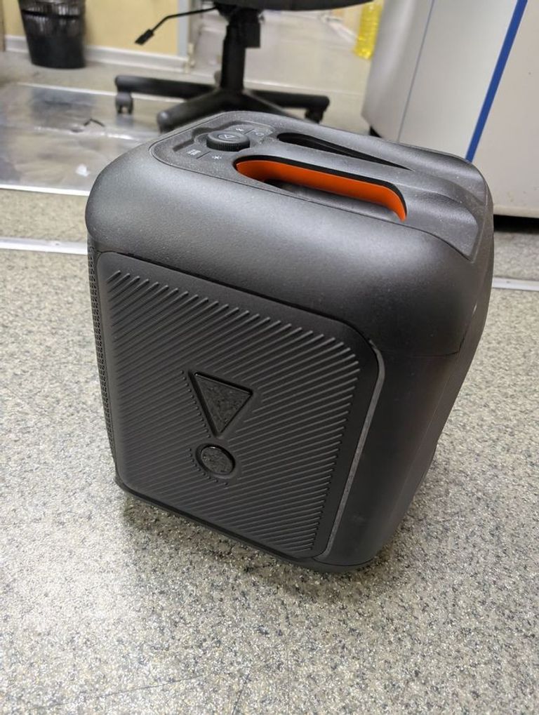 Розпродаж Jbl partybox encore essential, продавець Техноскарб