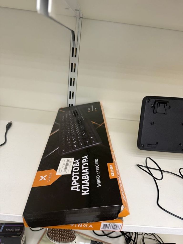 Дешево Vinga KB110BK з ломбарду