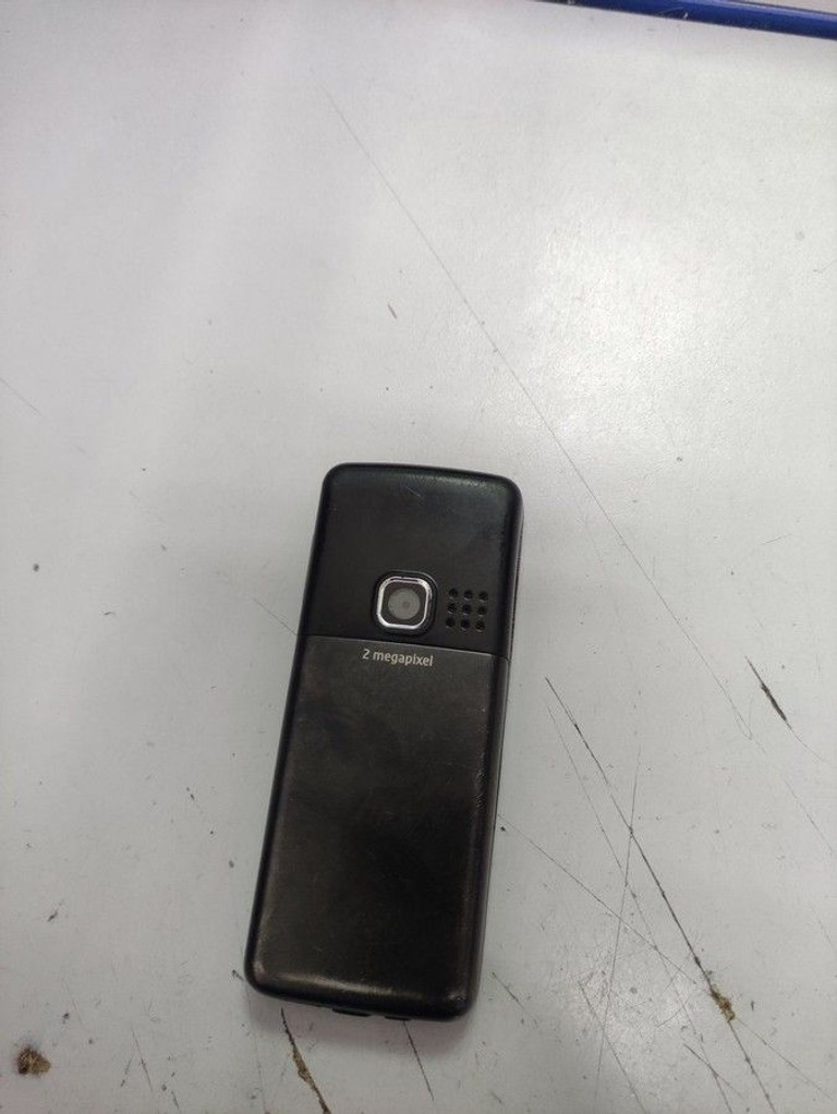 Дешево Nokia 6300 з ломбарду