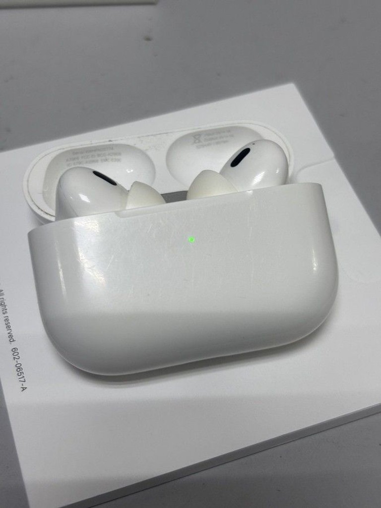 Apple airpods pro 2nd generation with magsafe charging case usb-c Код:01-200933959. Зображення 5