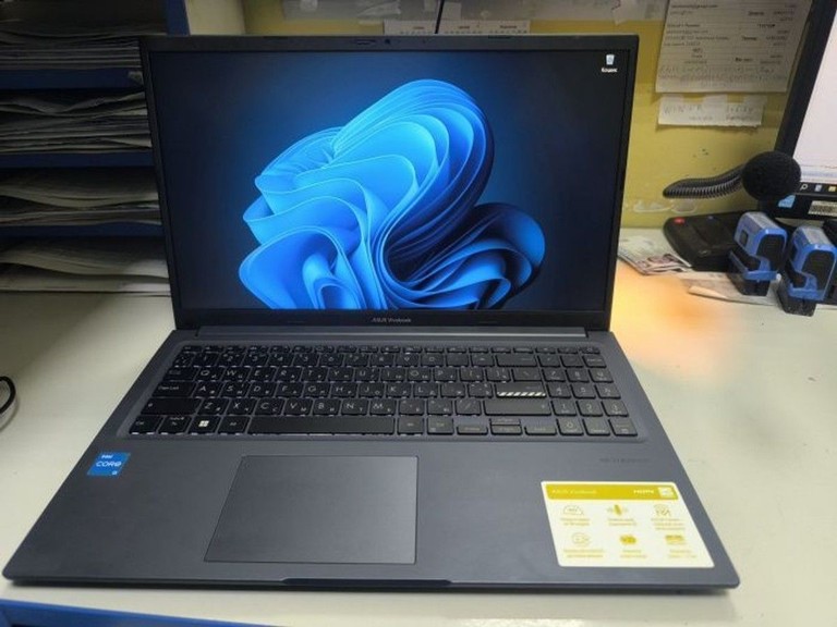 Дешево Asus 15/core i3-1215u ddr5/16gb ddr4/ssd 512 gb/*інтегрована з ломбарду