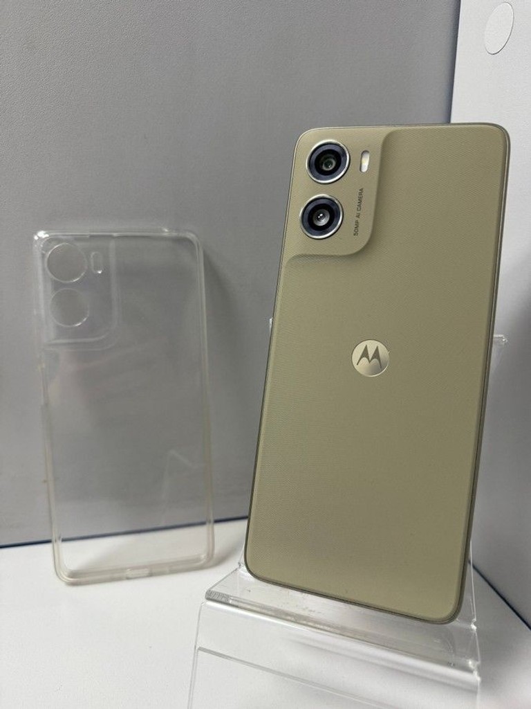 Дешево Motorola moto g06 power 4/256gb з ломбарду