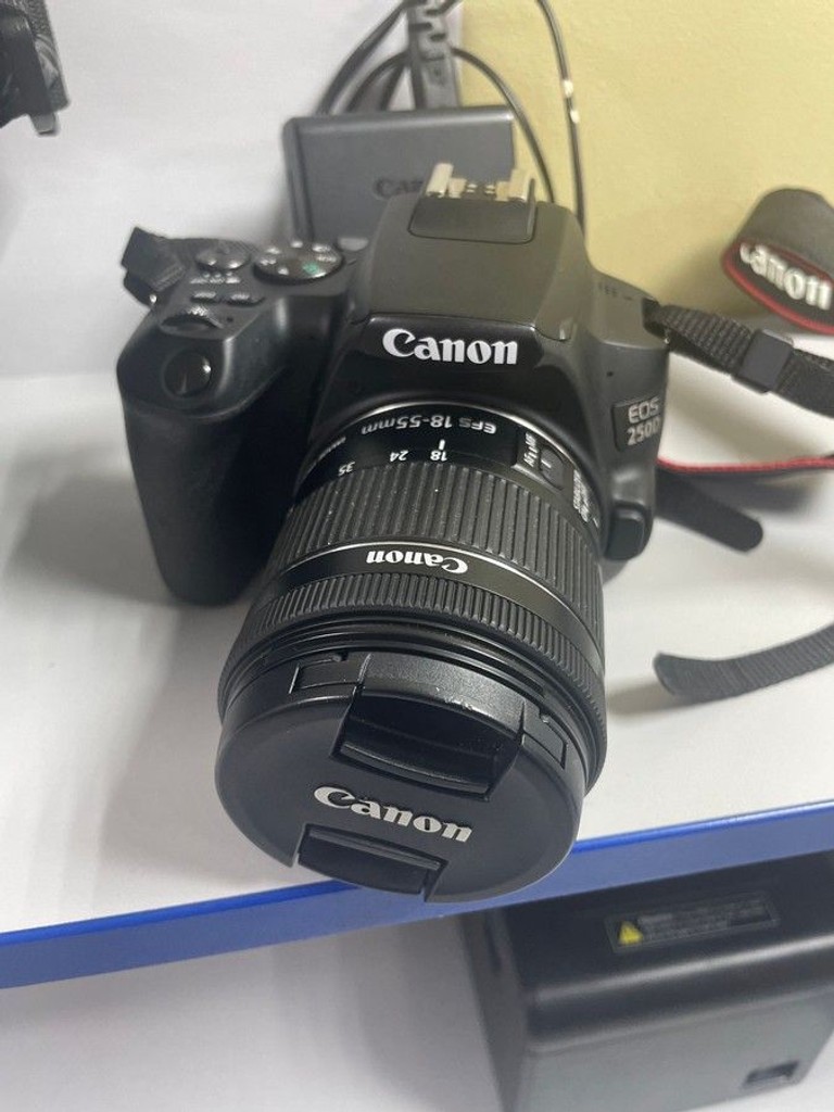 Оголошення Canon eos 250d kit 18-55mm ef-s is stm Б/У