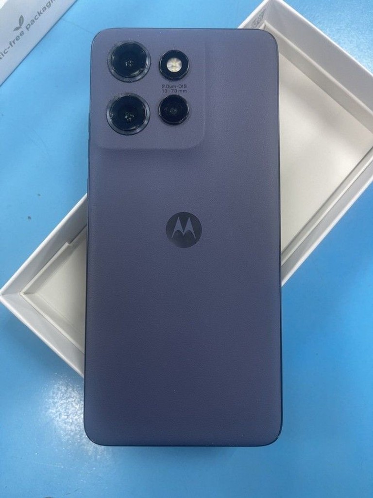 Дешиво Motorola Edge 60 Neo 12/256 Grisaille (PBA80009) с ломбарда
