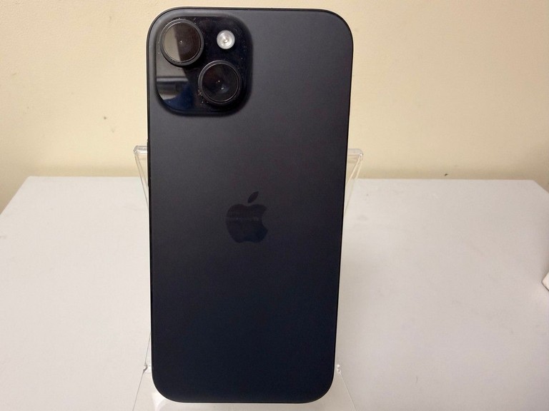 Apple iPhone 15 256GB Green Код:01-200973614. Зображення 5