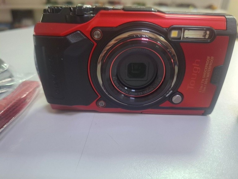 Оголошення Olympus TG-6 Red (V104210RE000) Б/У