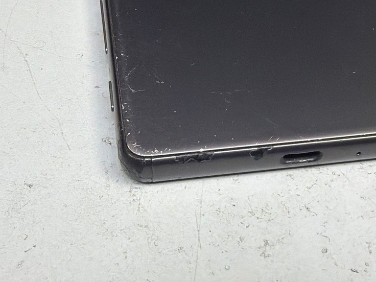 Дешево Sony xperia x f5121 3/32gb з ломбарду