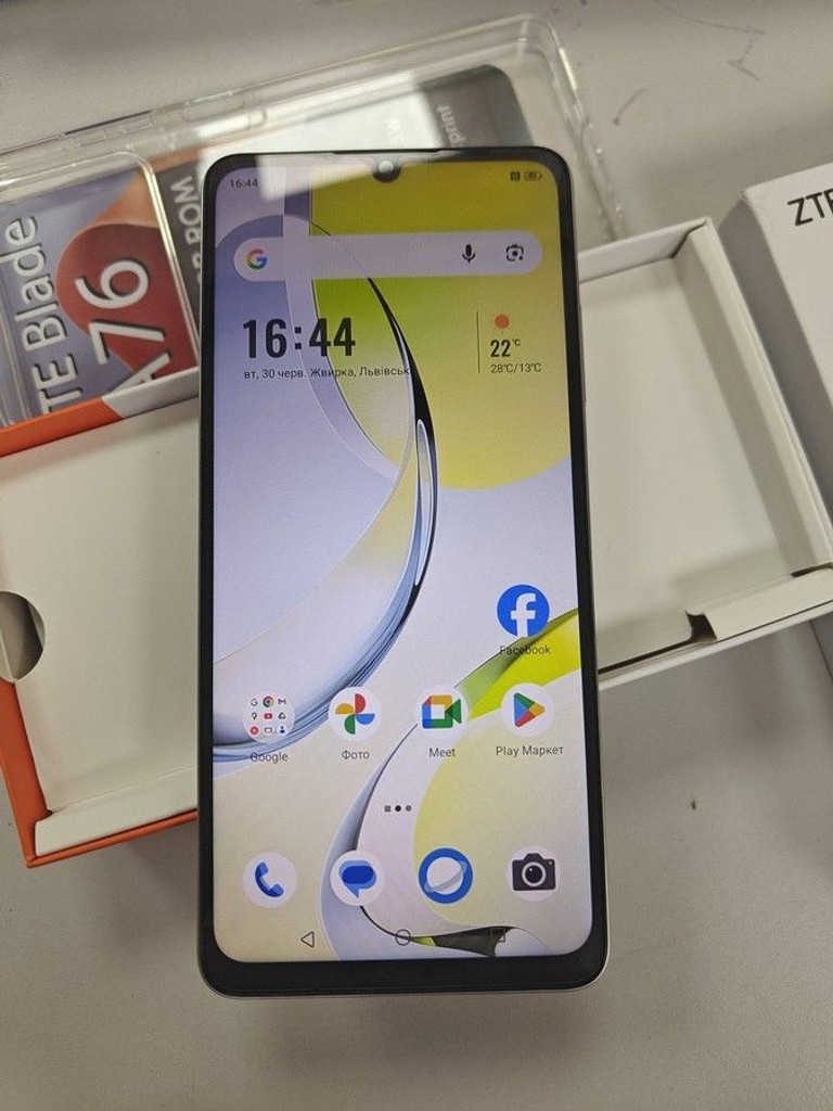 Купити Zte Blade A76 4/128GB Gray Б/У