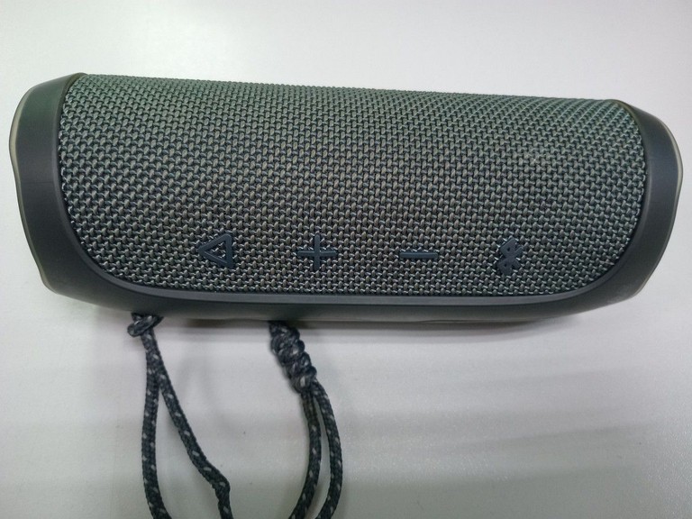 Оголошення Jbl flip essential 2 Б/У