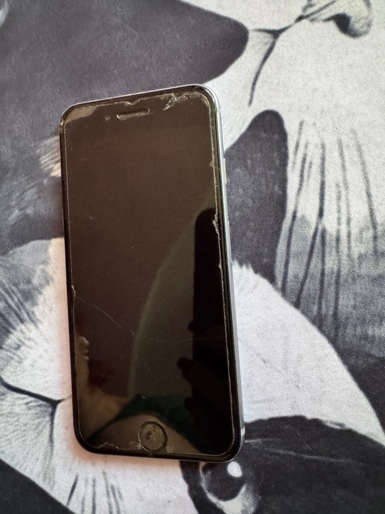 Дешиво Apple IPhone 6s с ломбарда