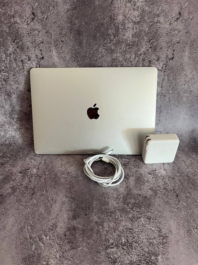 Купить Apple MacBook Pro 13” 2017 Б/У