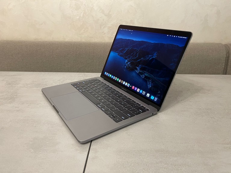 Объявление Apple MacBook Pro 13 A1708 (2017), 13.3" Retina IPS, i5-7360U, 8GB, 128GB SSD, Intel Iris Plus 640 Б/У