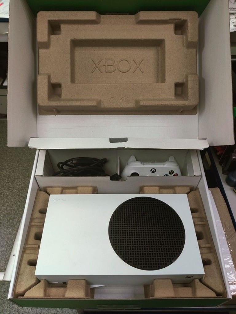 Розпродаж Microsoft xbox series s 512gb, продавець Техноскарб