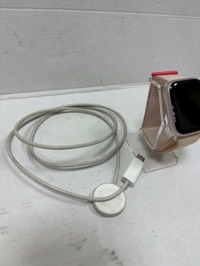 Оголошення Apple watch series 9 gps 45mm aluminum case Б/У
