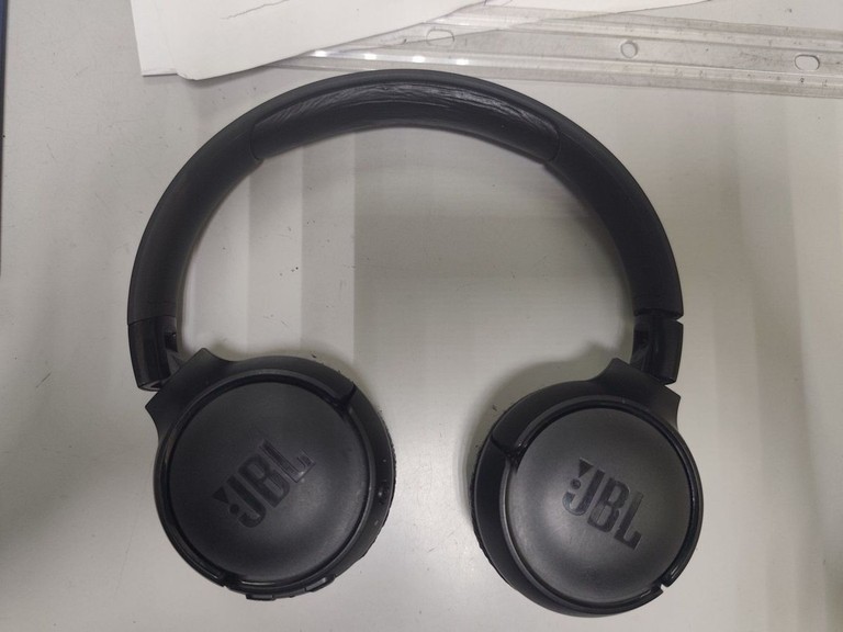 Купити Jbl tune 520bt Б/У