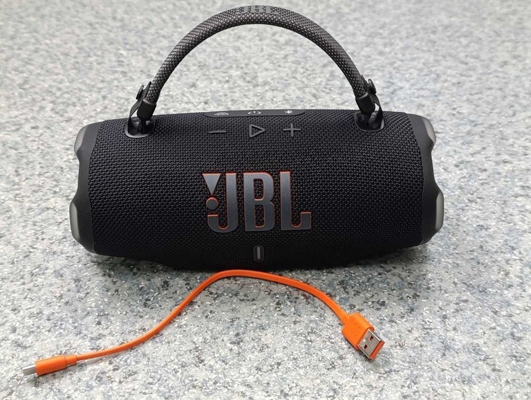 Купити JBL Charge 6 Black Б/У