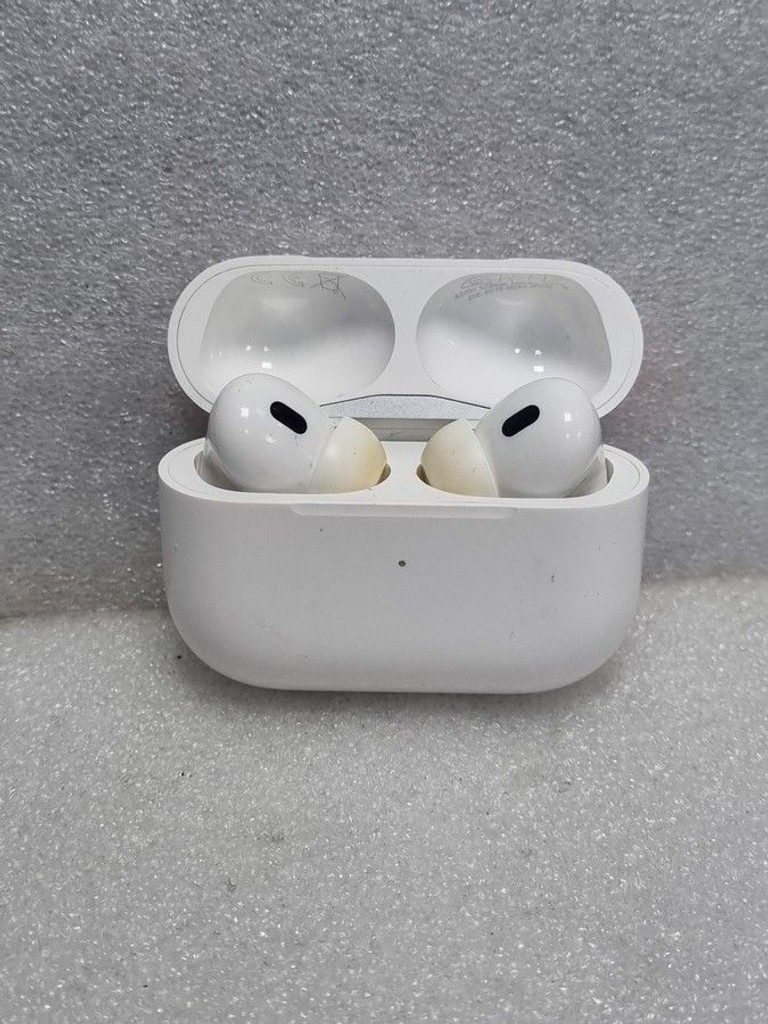 Купить Apple airpods pro 2nd generation magsafe Б/У