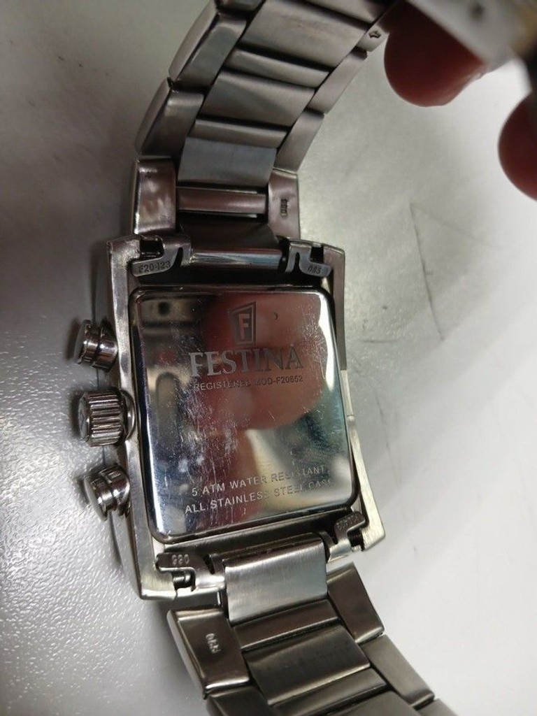 Дешиво Festina F20652/2 с ломбарда