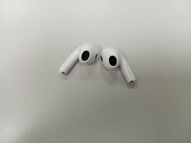 Apple airpods 3rd generation Код:01-201160343. Зображення 5