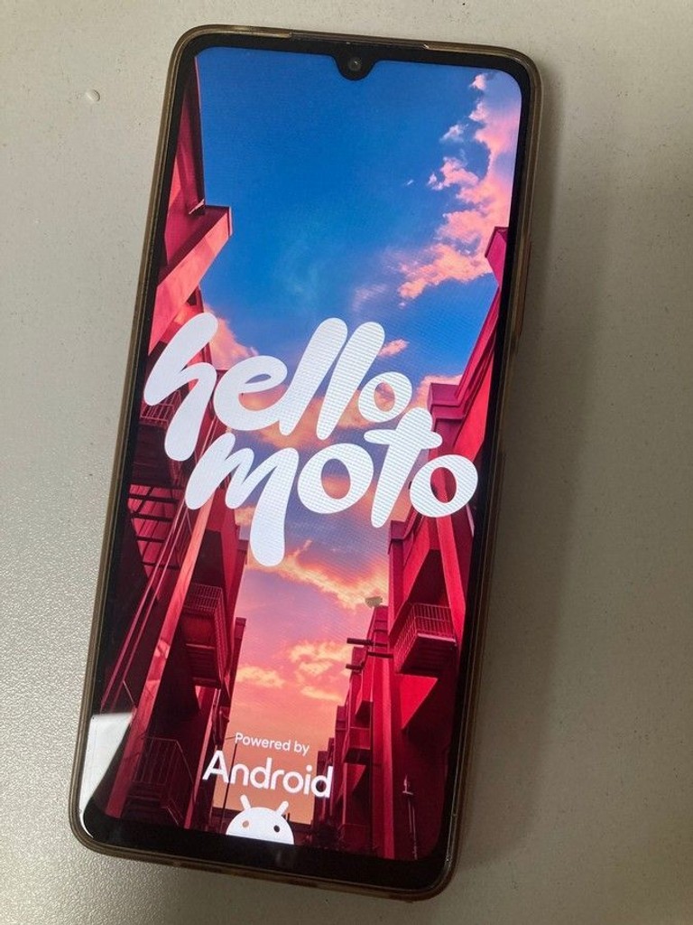 Купить Motorola moto g06 4g 4/64gb tendril Б/У