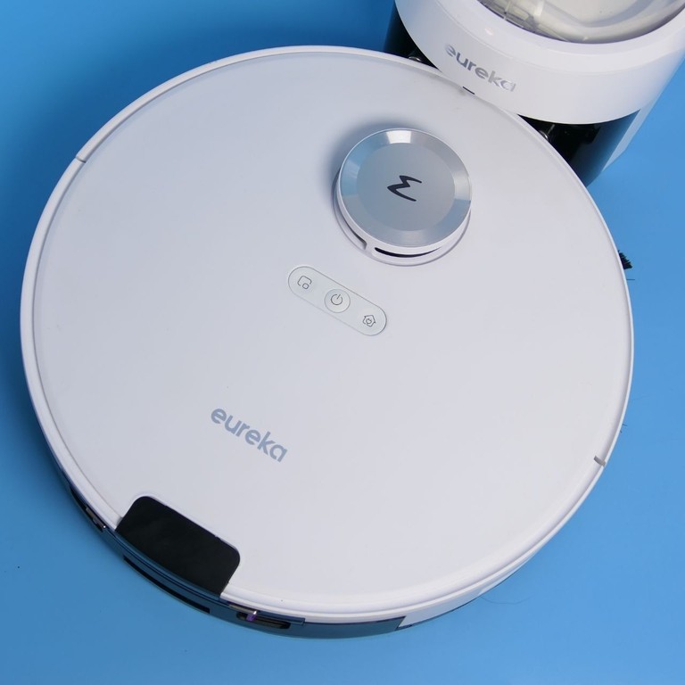 Дешиво Eureka E10s з безмішковою станцією 4000Pa білий. с ломбарда