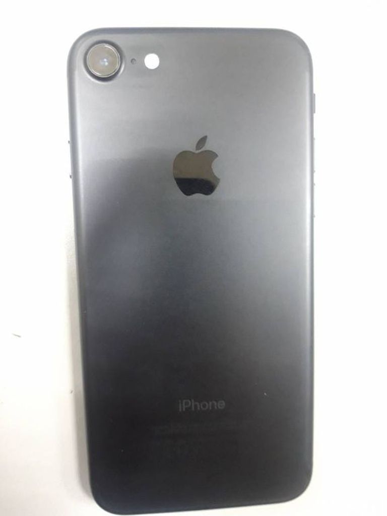Розпродаж Apple iphone 7 32gb, продавець Техноскарб