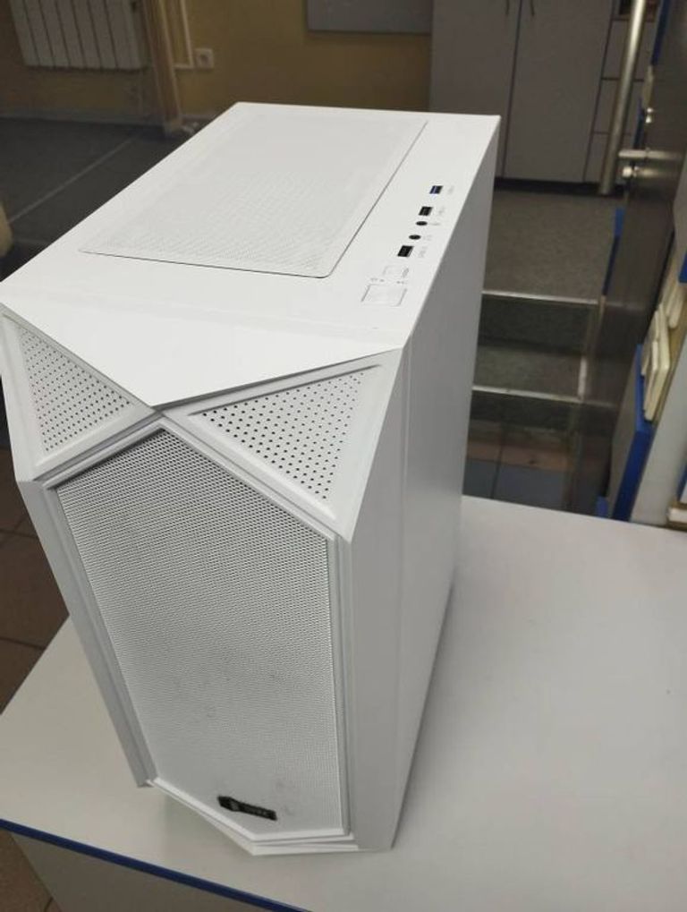 Купить . core i7 13700k ram 32gb ssd 1tb +ssd 256gb geforse rtx 3060 ti 12gb Б/У
