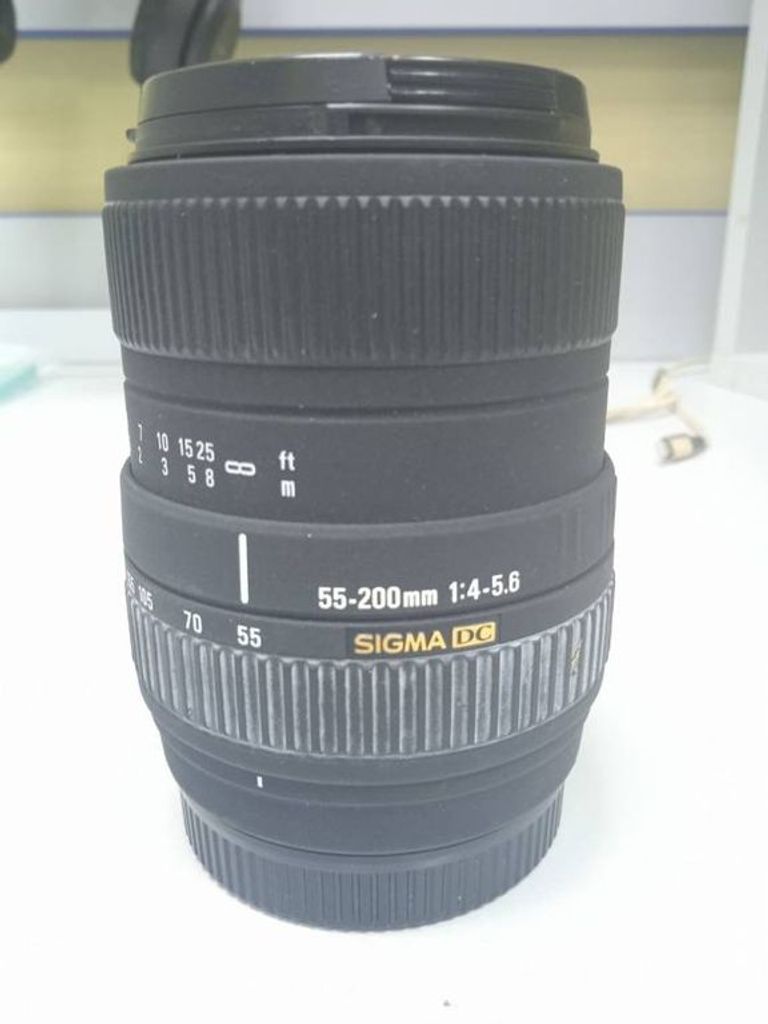 Sigma 55-200mm f4-5.6 dc