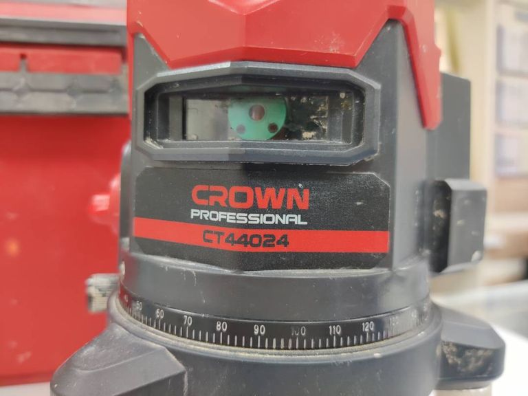 Crown CT44024 BMC