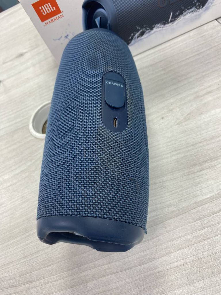 Дешиво Jbl charge 5 с ломбарда