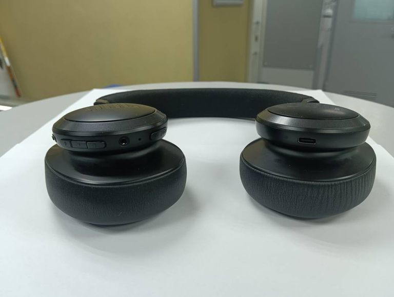 Оголошення Jbl live 660nc Б/У