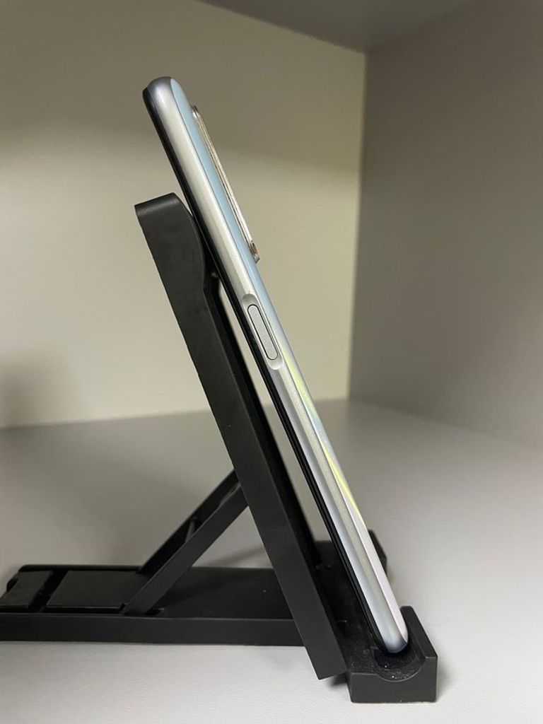 Розпродаж realme 6 4/64GB White, продавець Техноскарб