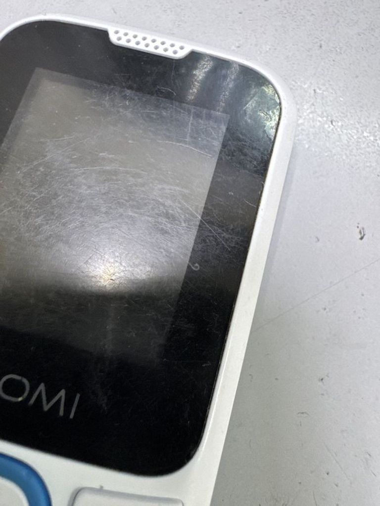 Дешиво Nomi i184 с ломбарда