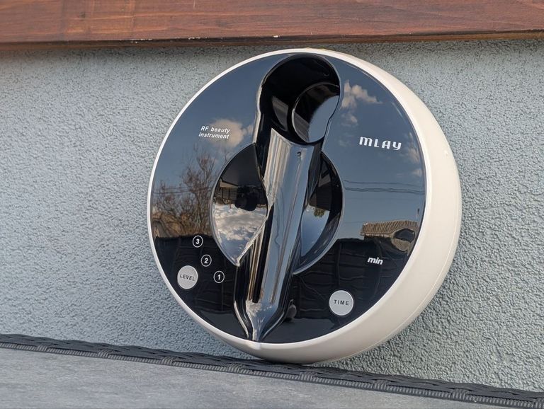 Дешево Акція! Мікрострумовий RF ліфтинг масажер для обличчя та тіла TUMAKOU RF01. Новий.  з ломбарду